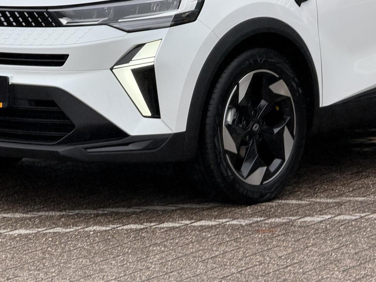 Renault CAPTUR 1.3 mild hybrid 160 techno | Cruise adaptief | DAB | Achteruitrijcamera | Stoel & Stuur verwarming | LED | Climate Control |