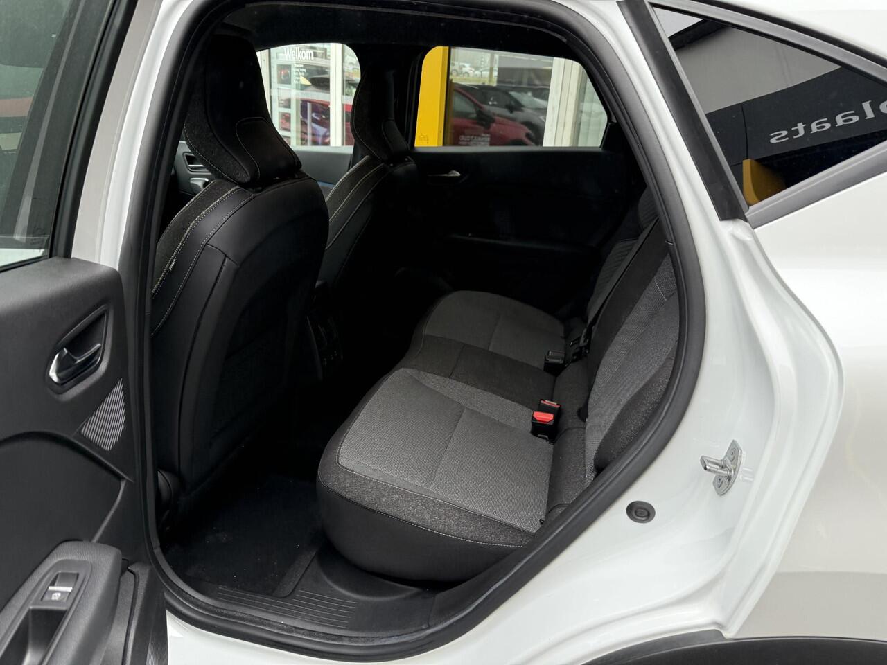 Renault CAPTUR 1.3 mild hybrid 160 techno | Cruise adaptief | DAB | Achteruitrijcamera | Stoel & Stuur verwarming | LED | Climate Control |