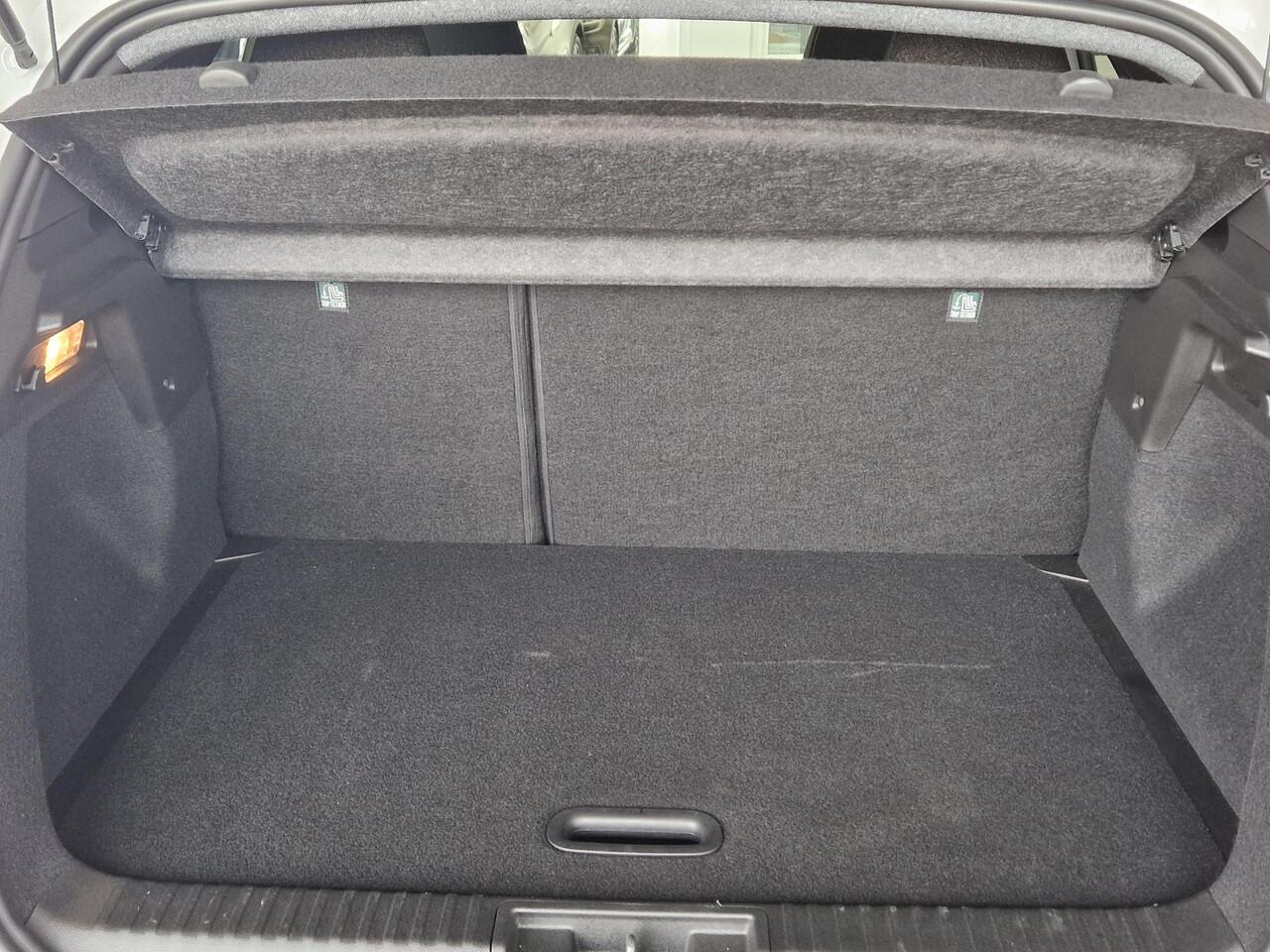 Renault CAPTUR 1.3 mild hybrid 160 techno | Stuur + Stoelverwarming | Achteruitrijcamera | Adaptive Cruise Control | Apple CarPlay / Android Auto |