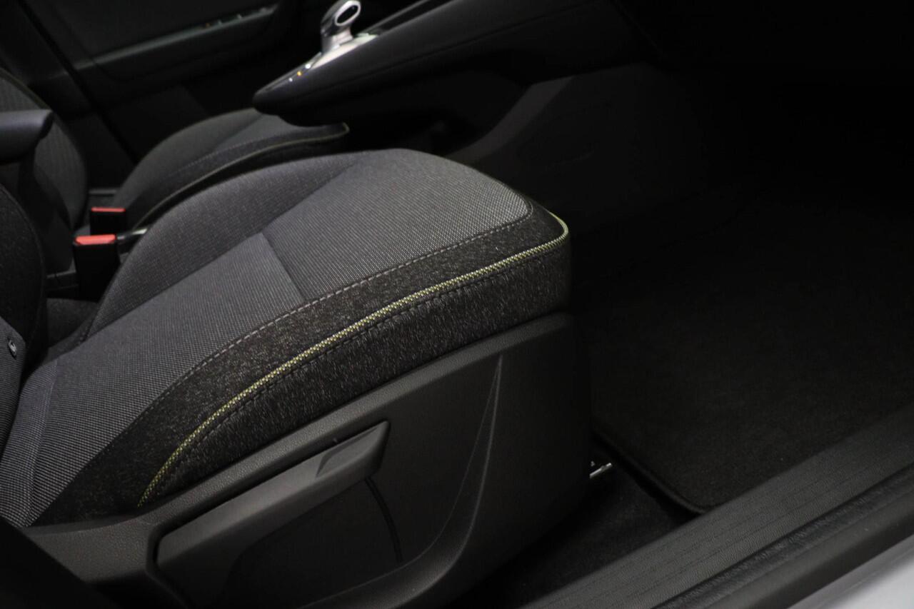 Renault CAPTUR 1.3 mild hybrid 160 techno | WINTER PACK | STUURVERWARMING | DAB | APPLE | CAMERA