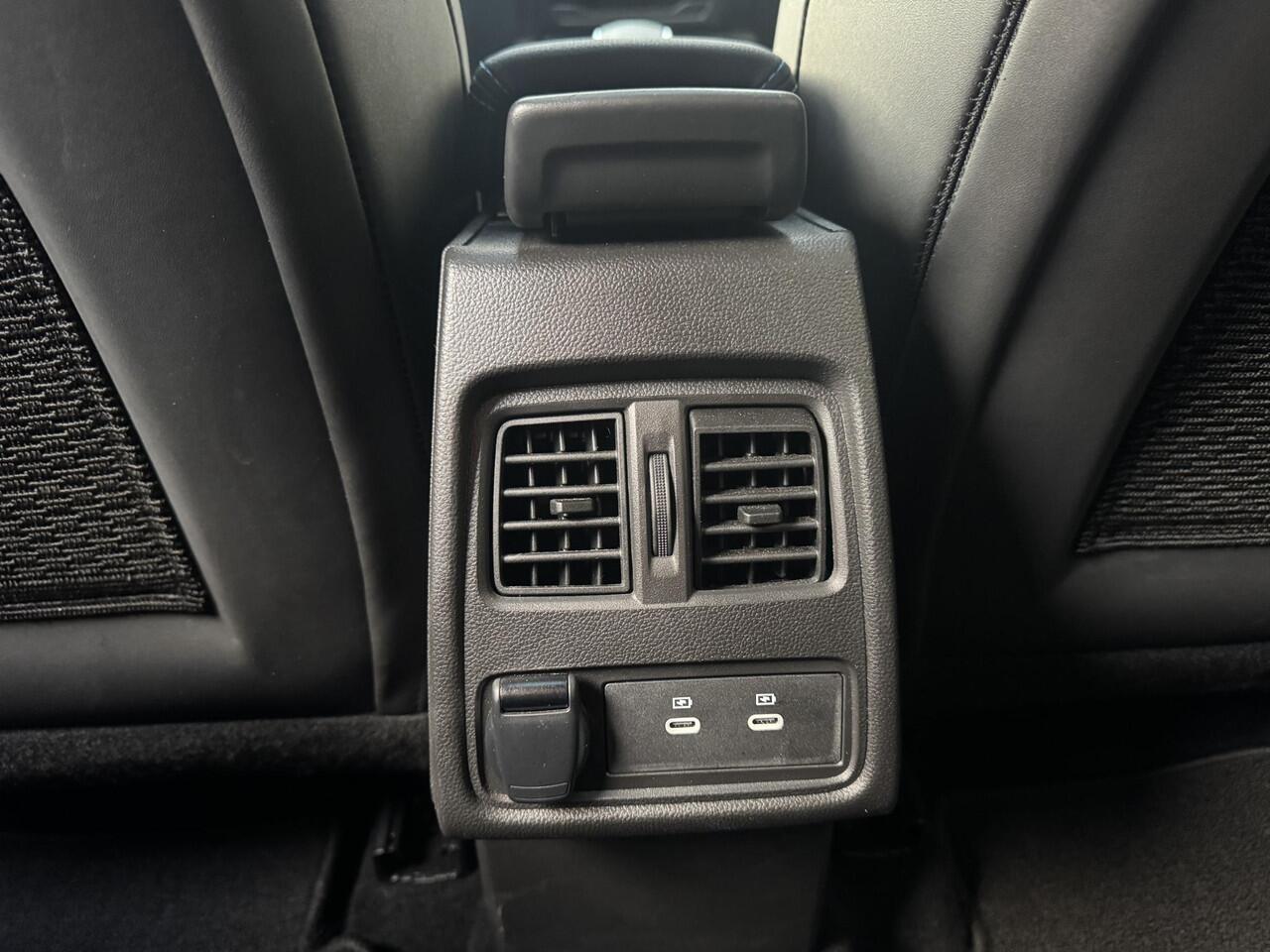 Renault CAPTUR 1.6 E-Tech full hybrid 145 Esprit Alpine | Panoramadak | Stuurverwarming | Harman / Kardon | Apple CarPlay / Android Auto |