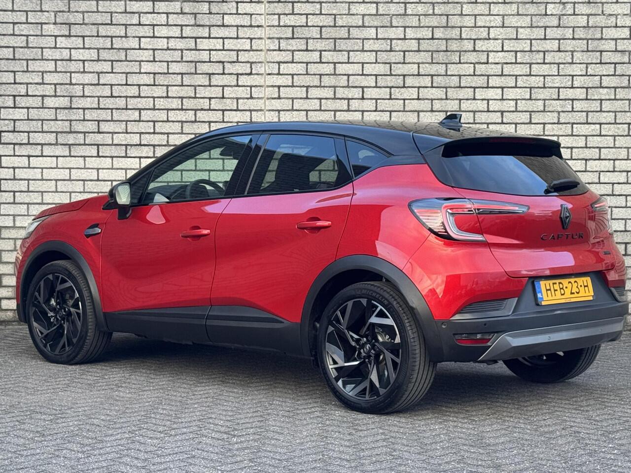 Renault CAPTUR 1.6 E-Tech full hybrid 145 Esprit Alpine | Panoramadak | Stuurverwarming | Harman / Kardon | Apple CarPlay / Android Auto |