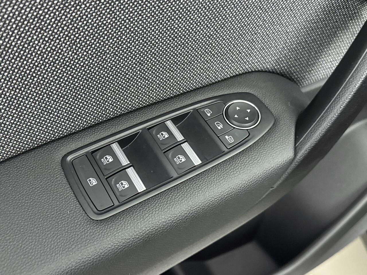 Renault CAPTUR 1.6 E-Tech full hybrid 145Pk techno | Google Navigatie | Apple & Android Carplay | 360 Camera | Parkeersensoren Voor & Achter | Adaptieve Cruise Control | Keyless Entry | Climate Control | Licht & Regensensor |