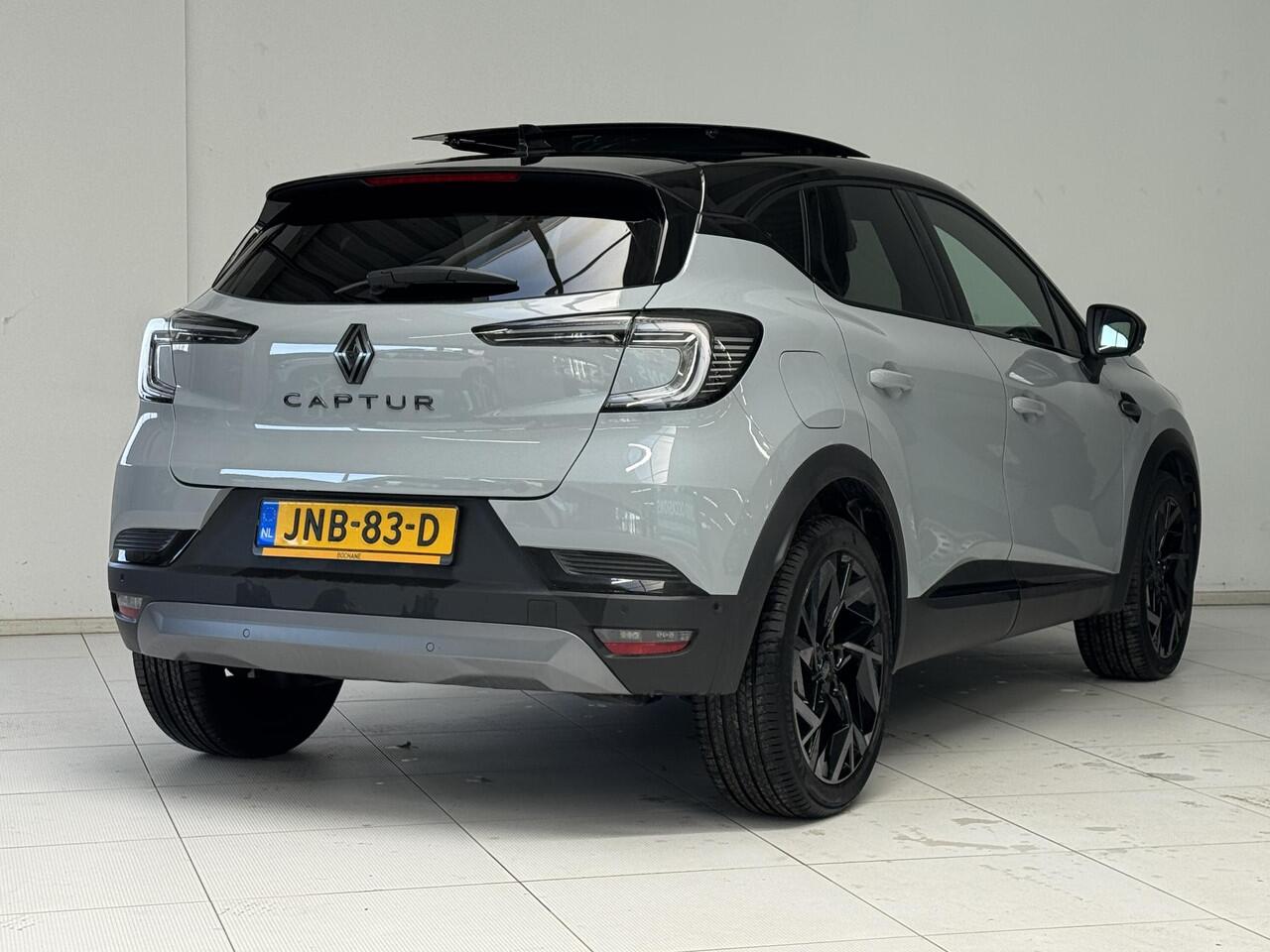 Renault CAPTUR 1.3 mild hybrid 160 Esprit Alpine | Panoramdak | Navigatie | Achteruitrijcamera | Cruise Control Adaptief | Stoel + stuurverwarming |
