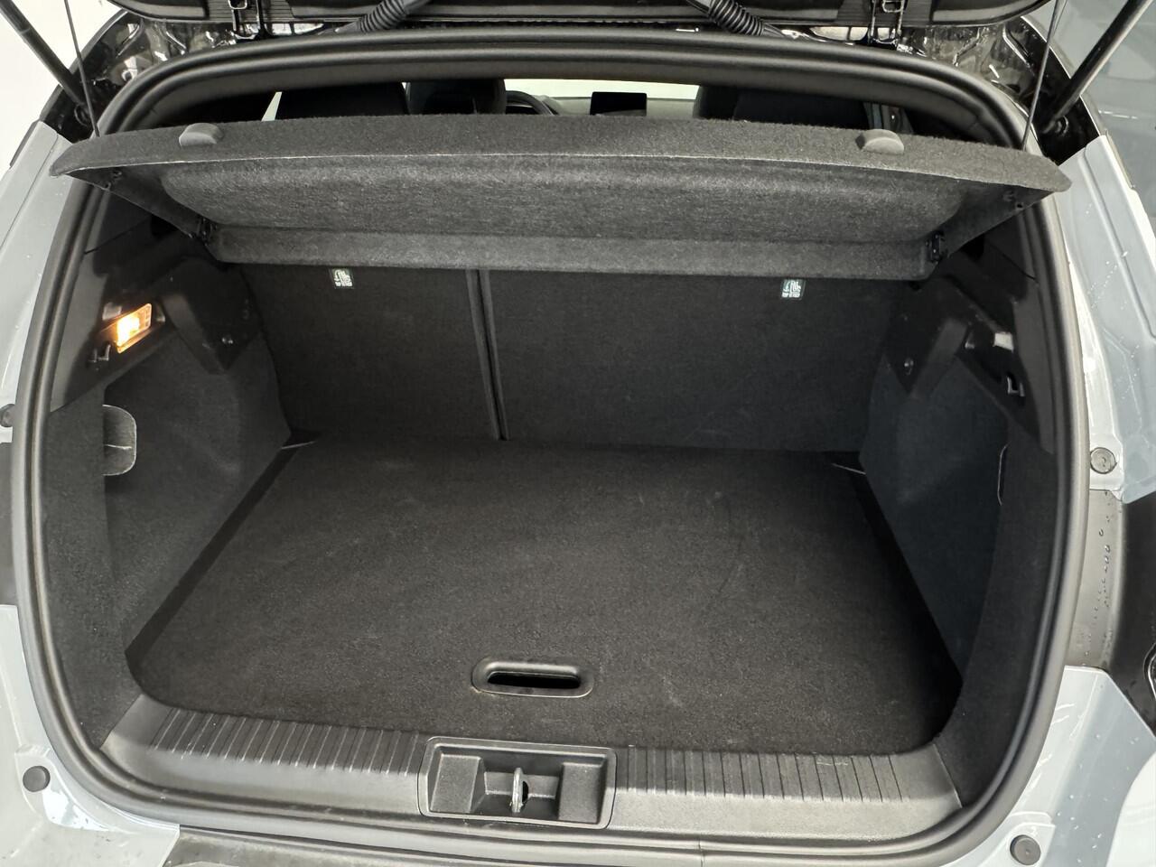 Renault CAPTUR 1.3 mild hybrid 160 Esprit Alpine | Panoramdak | Navigatie | Achteruitrijcamera | Cruise Control Adaptief | Stoel + stuurverwarming |