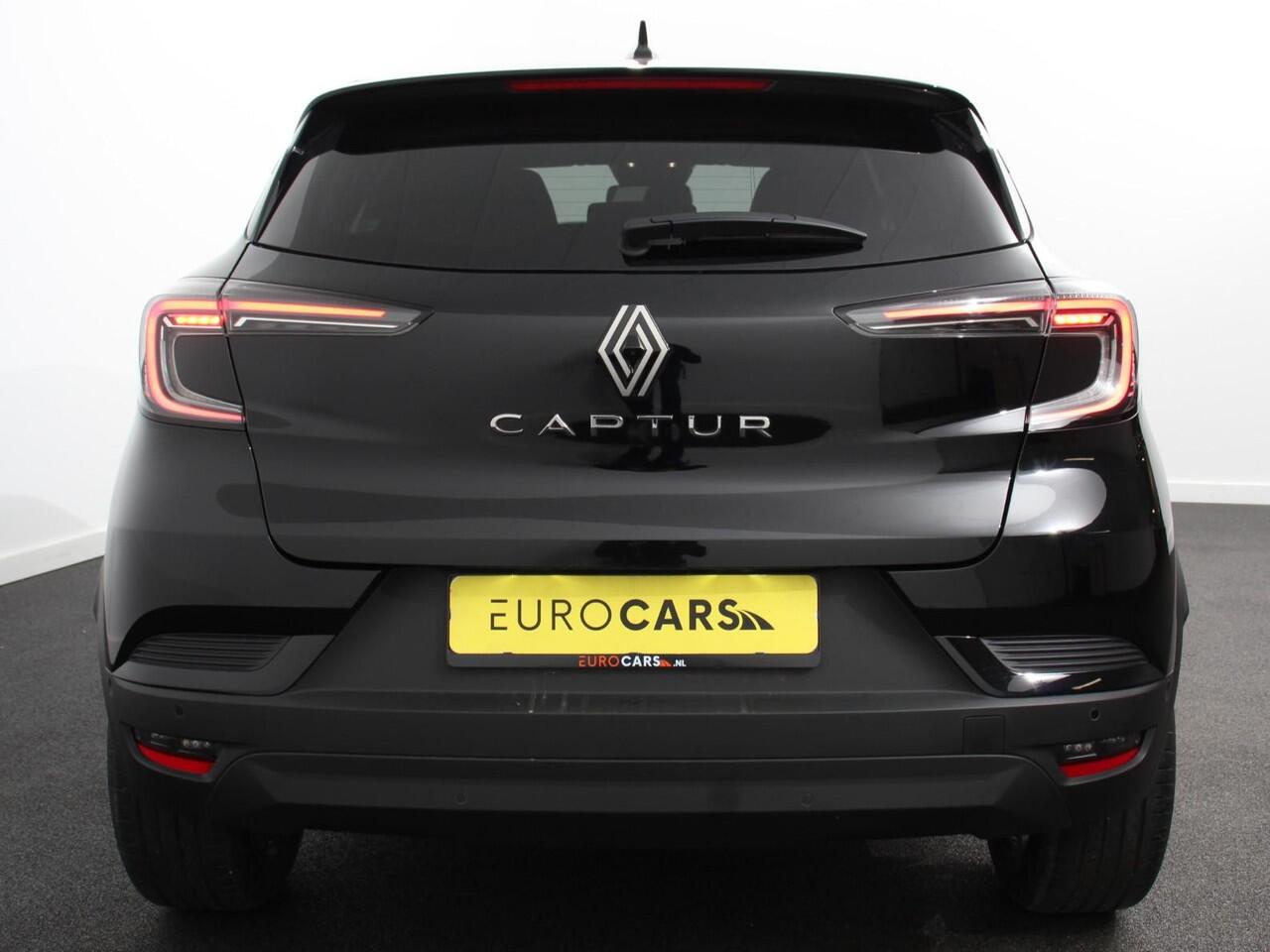 Renault CAPTUR 1.3 TCe Techno 160pk automaat | Climate control | Adaptieve cruise control | Camera | Parkeersensoren | LED | Verwarmde voorstoelen | Stuurverwarming | Navigatie | Apple Carplay/ Android Auto | Keyless