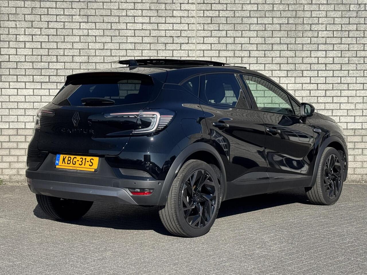 Renault CAPTUR 1.3 mild hybrid 160 Esprit Alpine | Panoramadak | Navigatie | Stoelverwarming | Achteruitrijcamera |