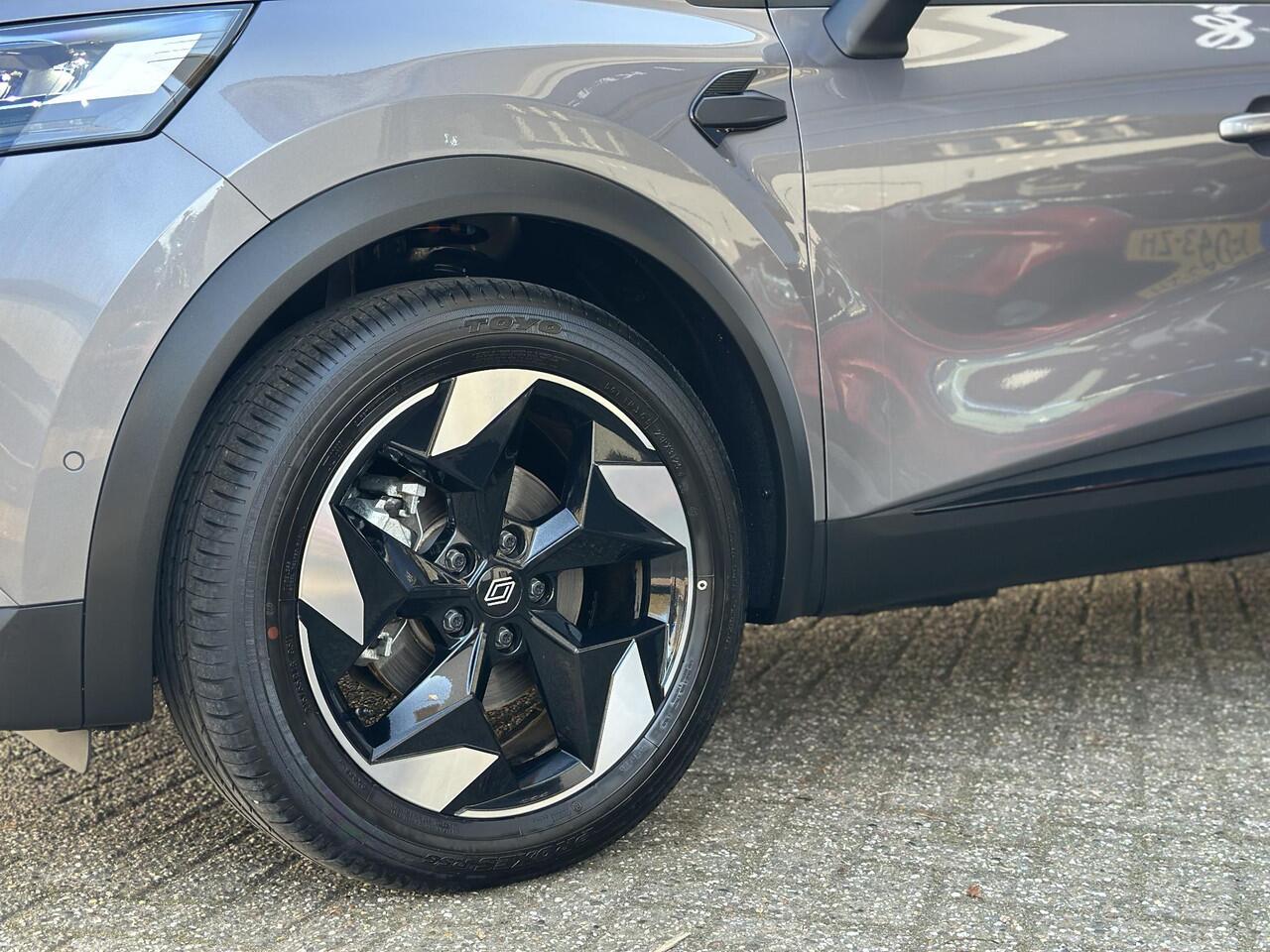 Renault CAPTUR 1.8 E-Tech full hybrid 160 techno | Navigatie | Lage kilometerstand | 160 pk full hybride motor! | Stoel en stuur verwarming | Adaptieve cruise control | Camera achter |
