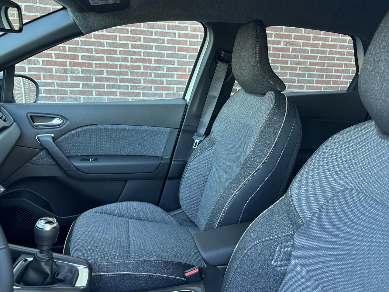 Renault CAPTUR TCe 115 techno l Gratis 5 jaar fabrieksgarantie l Meer dan ¤ 3.000 voordeel! l Vierseizoenenbanden l BPM voordeel |