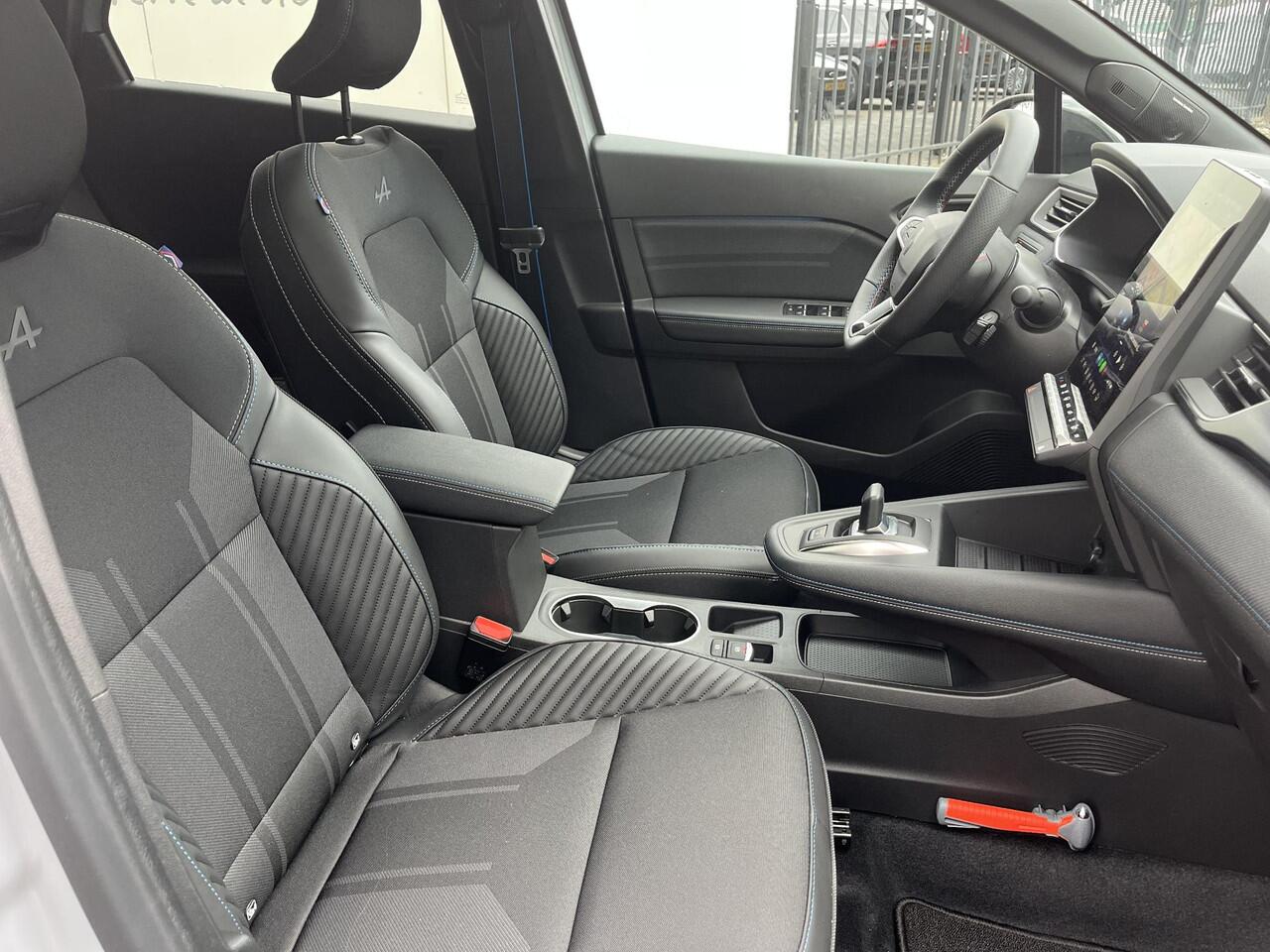 Renault CAPTUR 1.8 E-Tech full hybrid 160 esprit Alpine / Pack Light & Sound / Pack Privilege / Extra garantie info Verkoop / Demo Zuidoost vraag naar beschikbaarheid