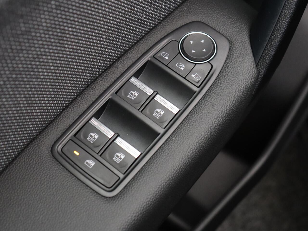 Renault CAPTUR E-Tech full hybrid 160pk techno | Vijf jaar garantie | Stoel- en stuurwielverwarming | All season banden |