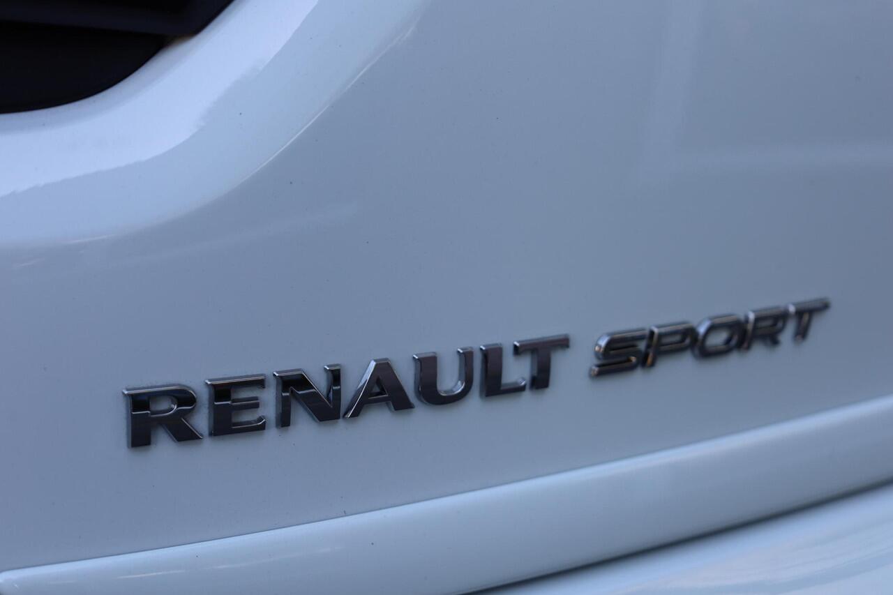 Renault CLIO 1.6 Turbo R.S. CAMERA CARPLAY DAB LED STOELVERW. CRUISE NAVI CLIMA STUURFLIPPERS!