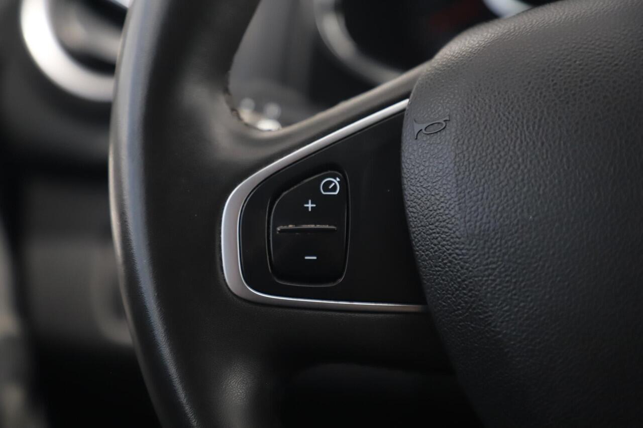 Renault CLIO 0.9 TCe Limited Trekhaak 16 inch Navigatie Airco Cruise Bluetooth Parkeersensor Getint Glas