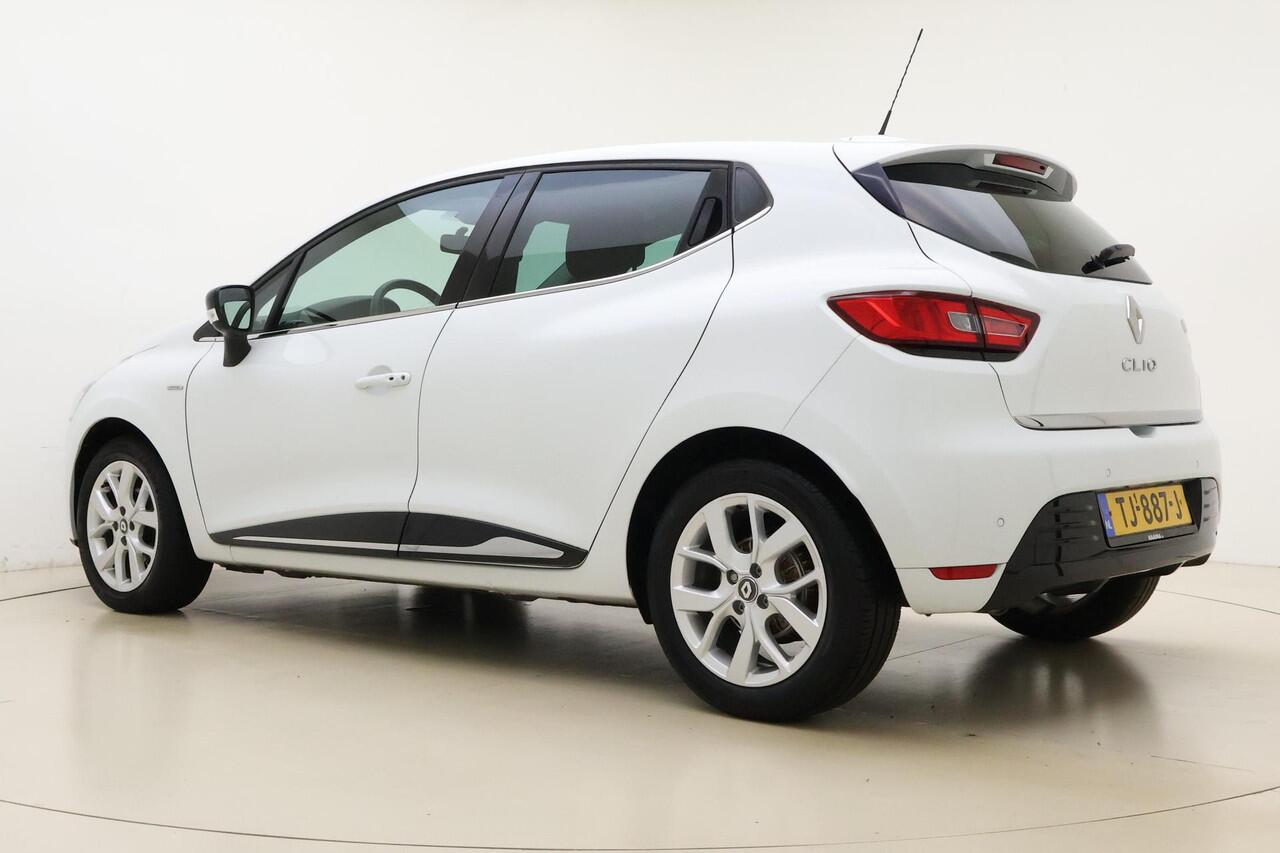 Renault CLIO 1.2 TCe Limited 120 PK | Handgeschakeld | Airco | Parkeersensor | Cruise Control | Licht Metalen Velgen | Bluetooth | 1e eigenaar | Dealer onderhouden