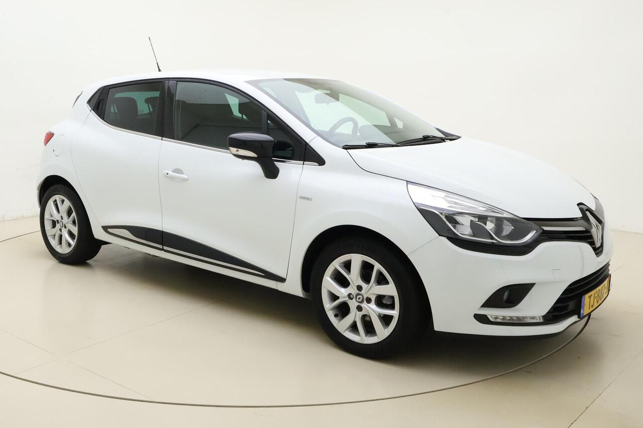 Renault CLIO 1.2 TCe Limited 120 PK | Handgeschakeld | Airco | Parkeersensor | Cruise Control | Licht Metalen Velgen | Bluetooth | 1e eigenaar | Dealer onderhouden