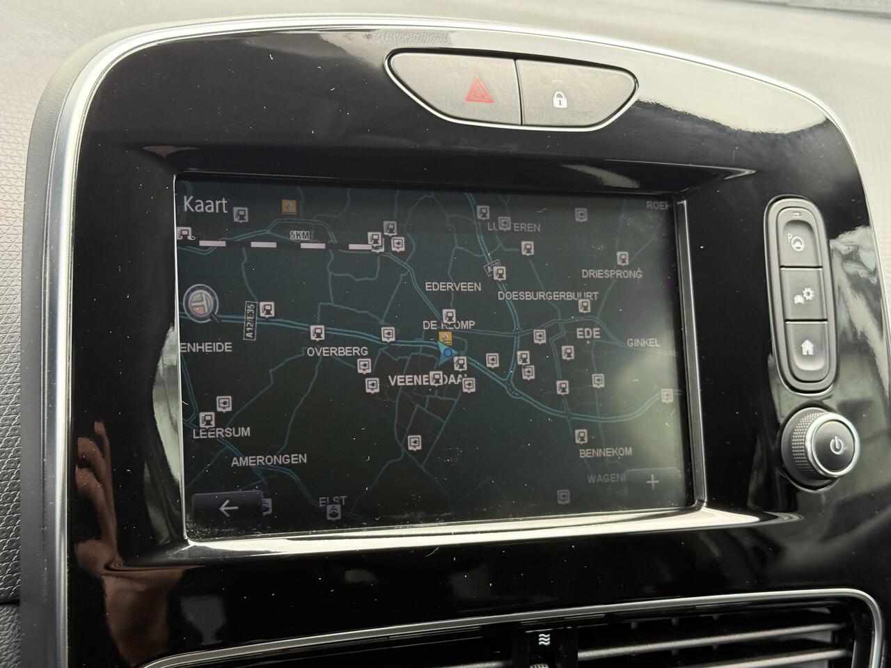 Renault CLIO Estate 0.9 TCe Bose | Camera | Navigatie | Stoelverwarming | LED | Dealer Onderhouden