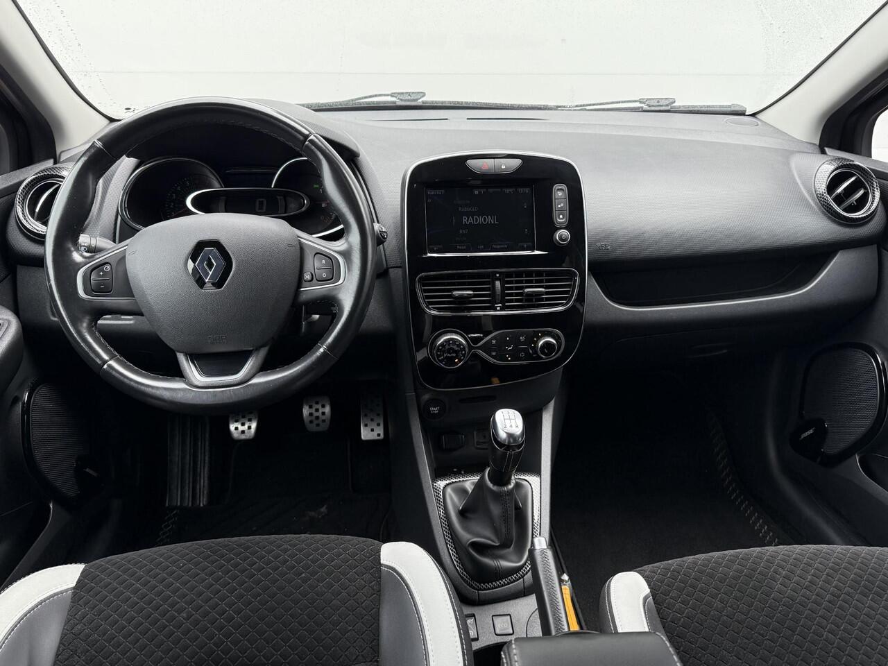 Renault CLIO Estate 0.9 TCe Bose | Camera | Navigatie | Stoelverwarming | LED | Dealer Onderhouden