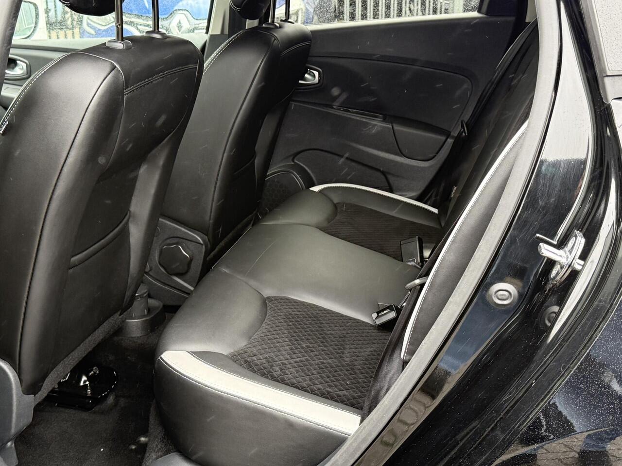 Renault CLIO Estate 0.9 TCe Bose | Camera | Navigatie | Stoelverwarming | LED | Dealer Onderhouden