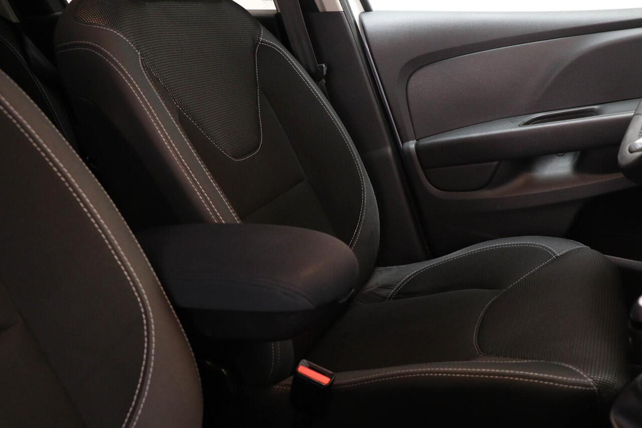 Renault CLIO Estate 0.9 TCe Zen | AIRCO | CRUISE CONTROL | PDC | 16"