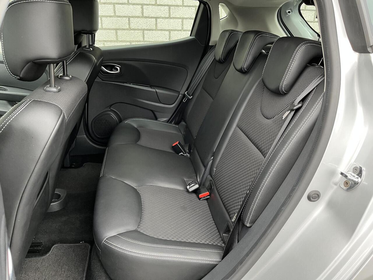 Renault CLIO 0.9 TCe Intens | Parkeersensoren | Cruise Control | Navigatie | Climate Control |