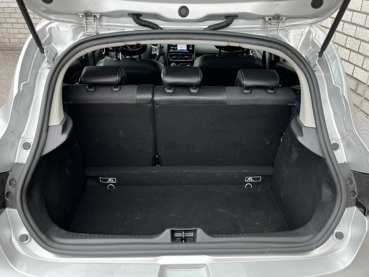 Renault CLIO 0.9 TCe Intens | Parkeersensoren | Cruise Control | Navigatie | Climate Control |