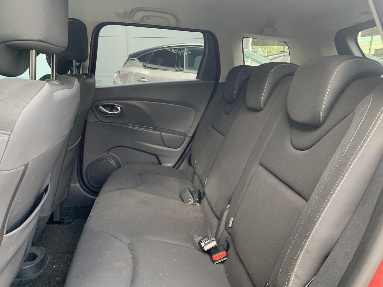 Renault CLIO Estate 0.9 TCe Limited | Achteruitrijcamera | Cruise Control | Navigatie