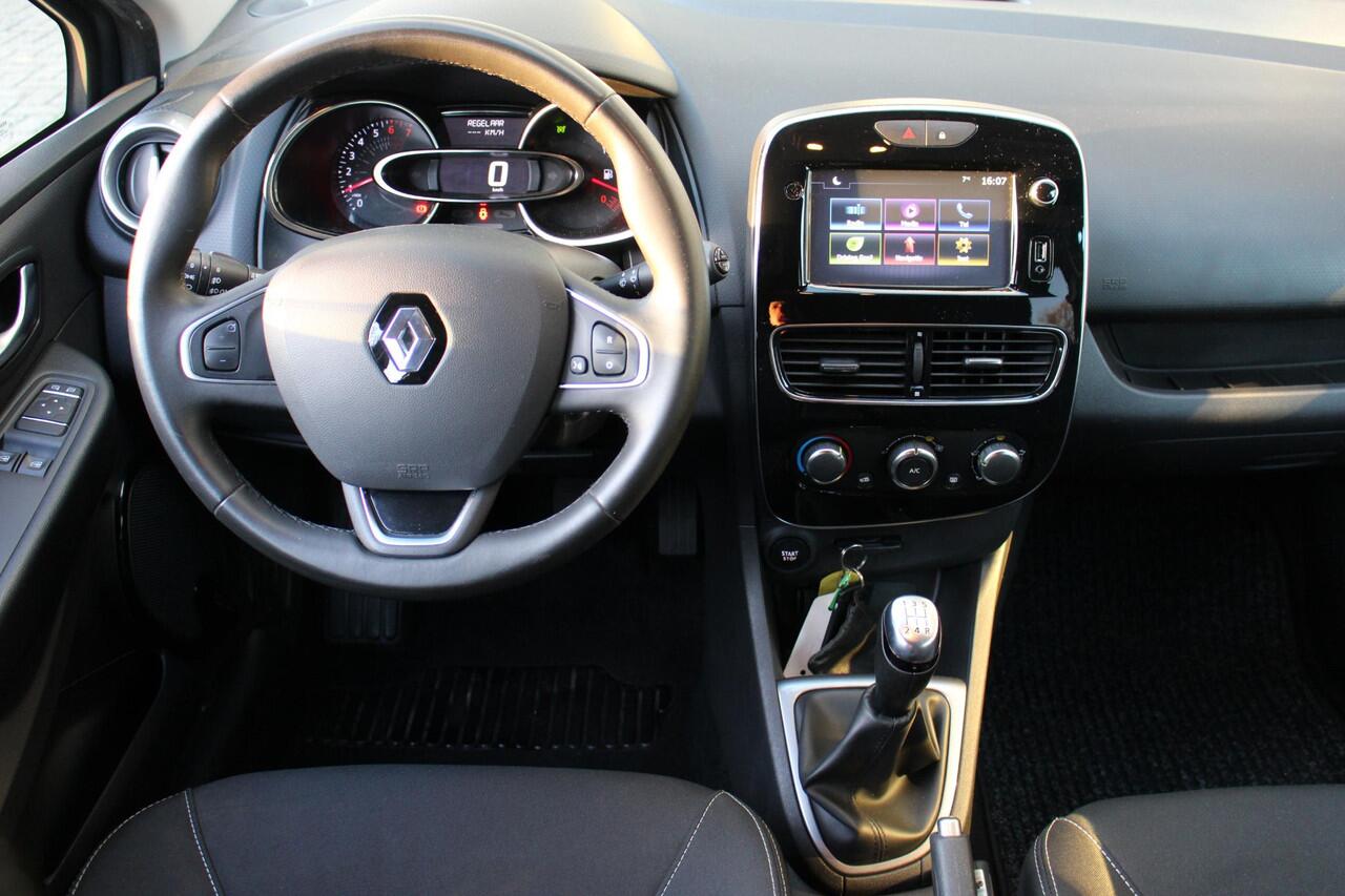 Renault CLIO Estate 0.9 TCe Limited | Trekhaak | Parkeersensoren achter | All Season banden