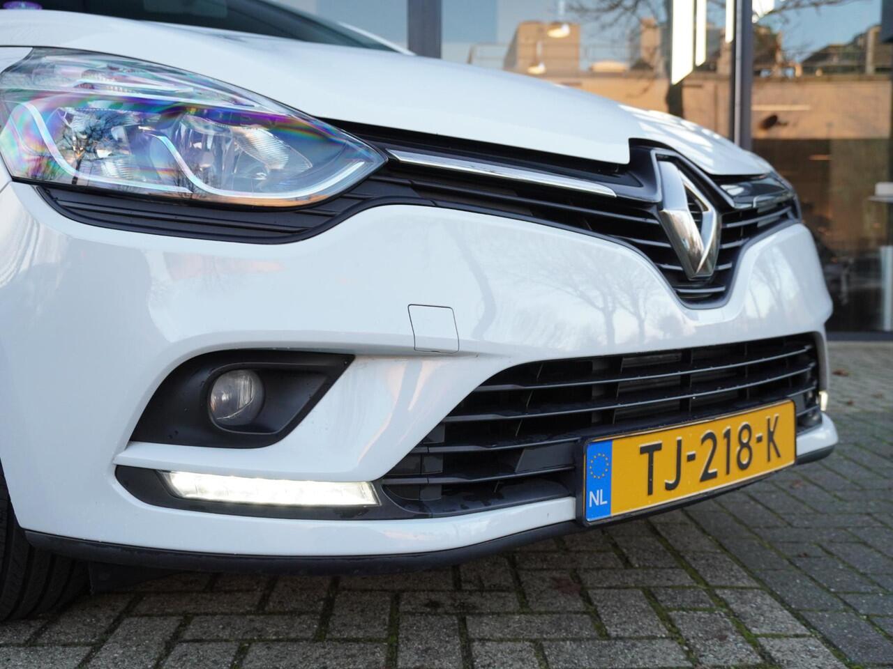 Renault CLIO TCe 90 Limited / DEALER ONDERHOUDEN / NAVI / PDC A / PRIVACY GLASS / BLUETOOTH / DAB / RADIO / KEYLESS / CRUISE / ARMSTEUN / 16'' LMV