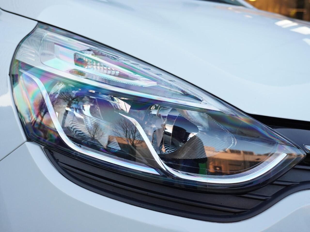 Renault CLIO TCe 90 Limited / DEALER ONDERHOUDEN / NAVI / PDC A / PRIVACY GLASS / BLUETOOTH / DAB / RADIO / KEYLESS / CRUISE / ARMSTEUN / 16'' LMV