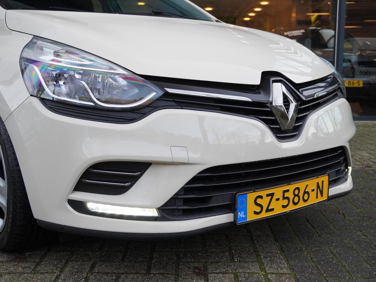 Renault CLIO Estate TCe 90 Zen / DEALER ONDERHOUDEN / NAVI / KEYLESS / AIRCO / CRUISE / BLUETOOTH / PRIVACY GLASS / DAKRAILS /16'' LMV