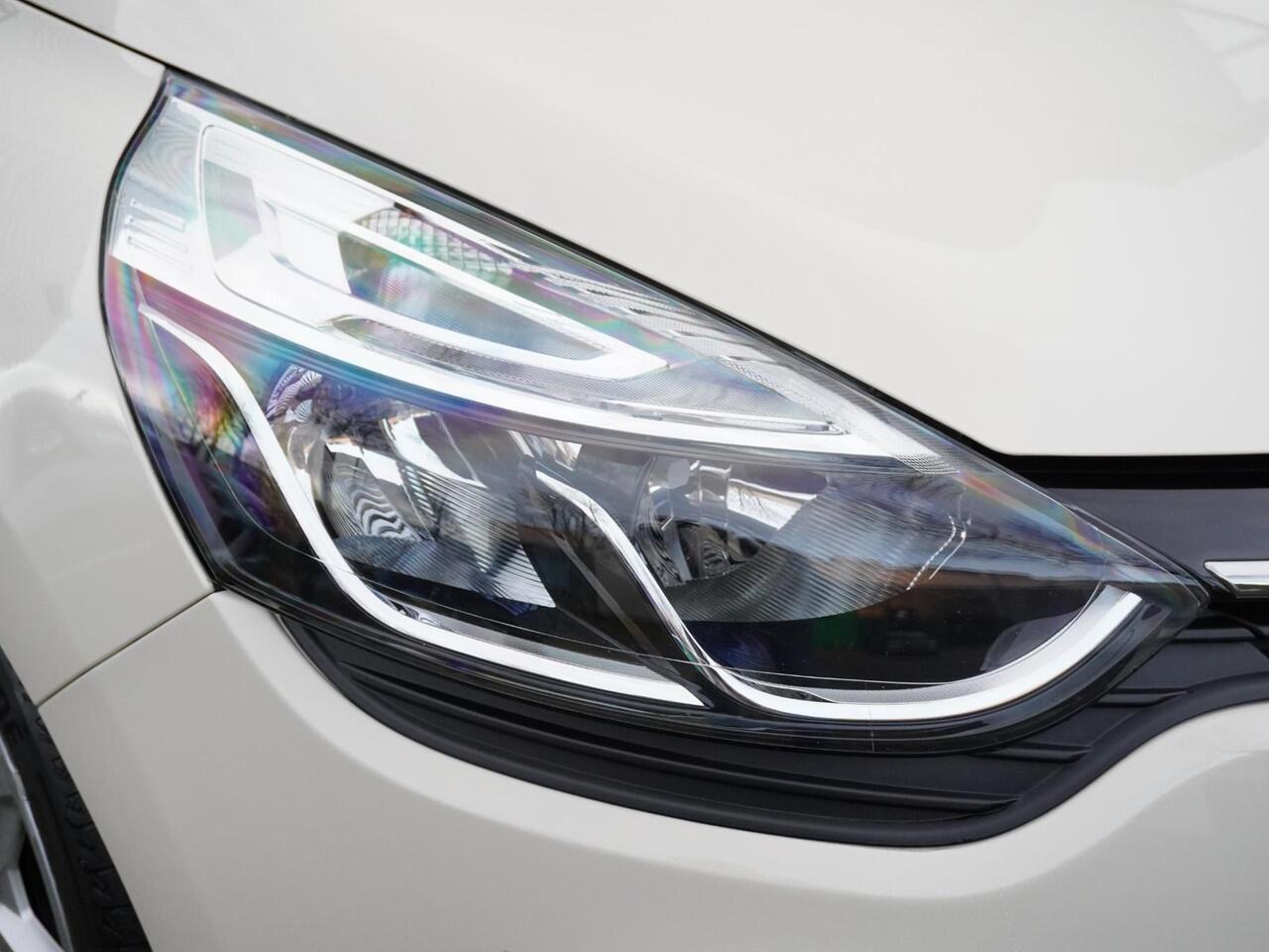 Renault CLIO Estate TCe 90 Zen / DEALER ONDERHOUDEN / NAVI / KEYLESS / AIRCO / CRUISE / BLUETOOTH / PRIVACY GLASS / DAKRAILS /16'' LMV