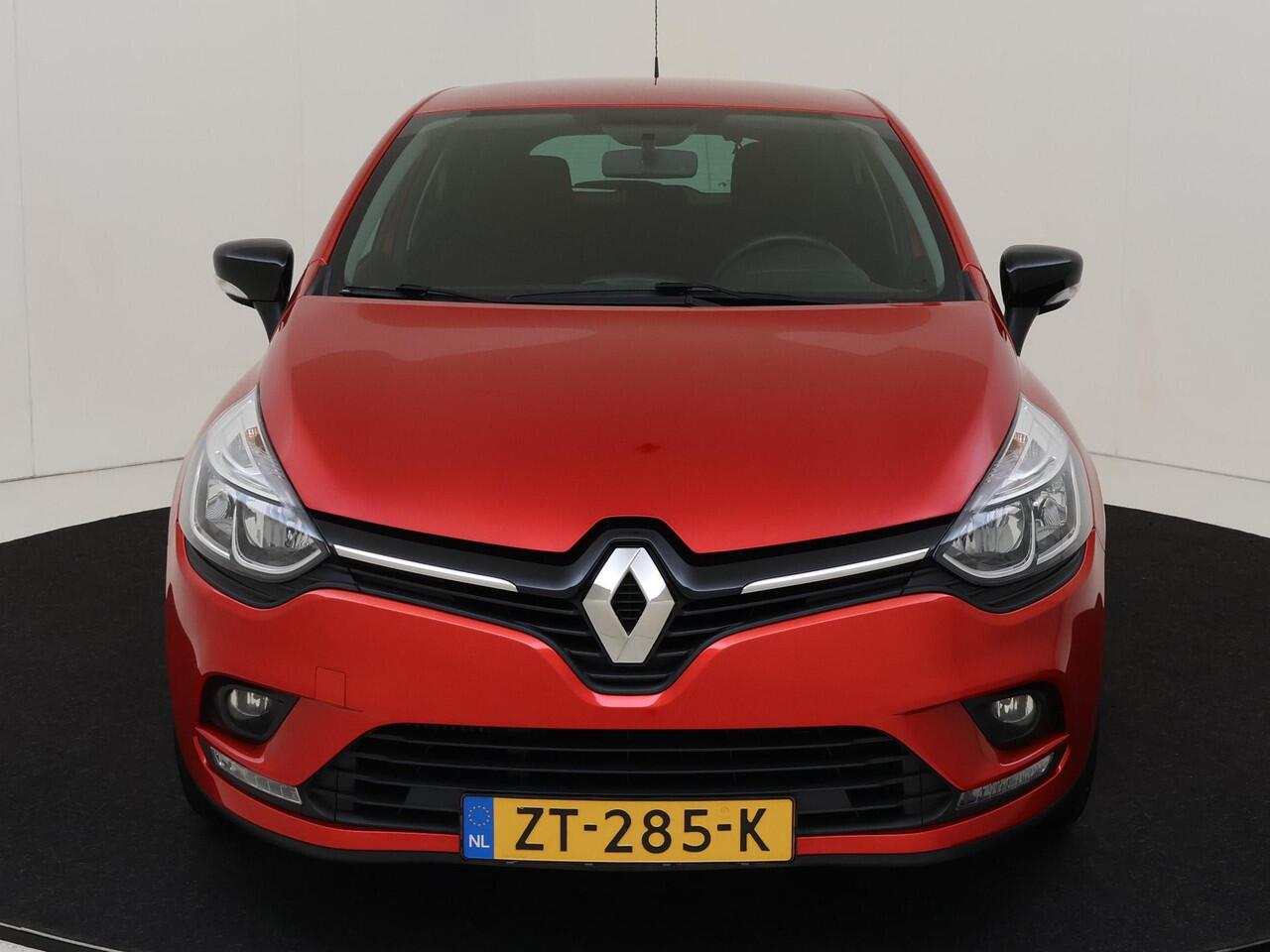 Renault CLIO TCe90 Limited | Airco | Navigatie | Parkeersensoren