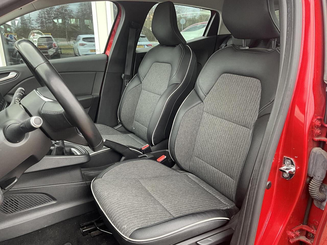 Renault CLIO 1.0 TCe Intens