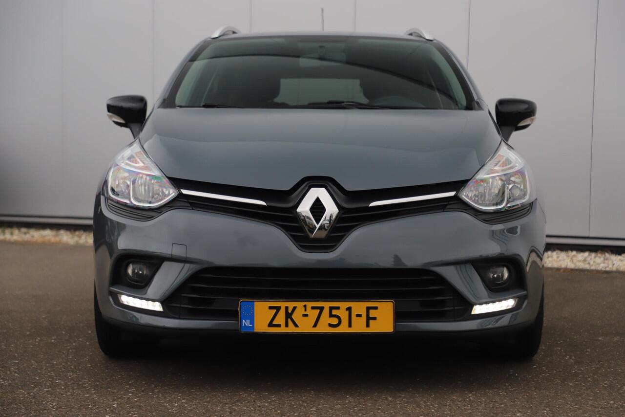 Renault CLIO Estate 0.9 TCe Limited Nardo Grey 16 inch LMV Keyless Navigatie Carplay Airco Cruise Control