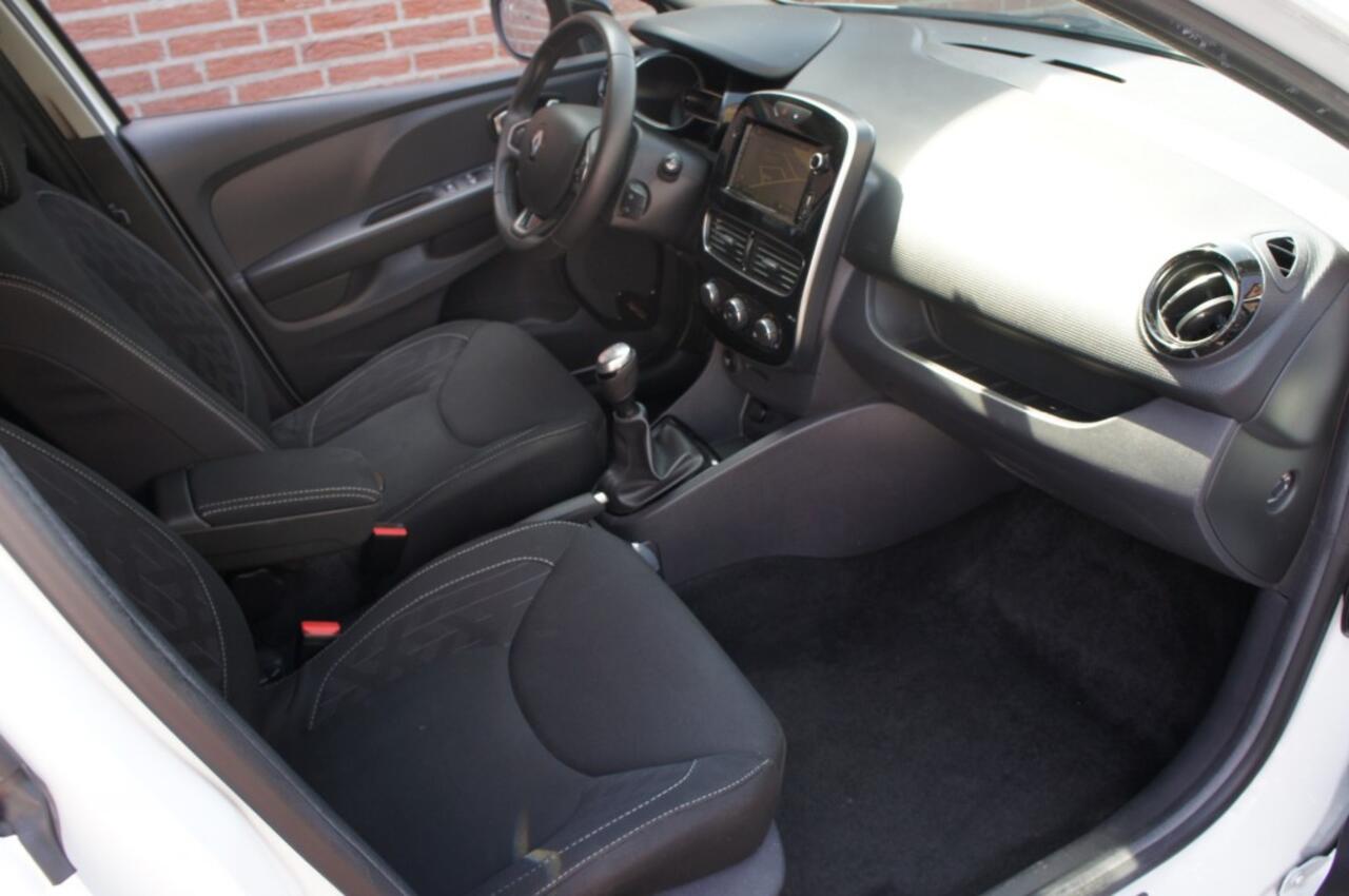 Renault CLIO 0.9 TCE LIMITED NAVI/CRUISE/PDC/KEYLESS KEURIGE STAAT