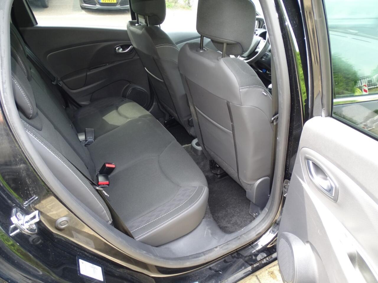 Renault CLIO 0.9 TCE LIMITED-Navi-Pdc-Cruise-Led-Usb/Blth-Led