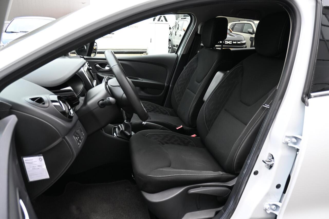 Renault CLIO Estate TCe 90 Limited | NAVI | CRUISE CONTROL | AIRCO | PDC | LMV