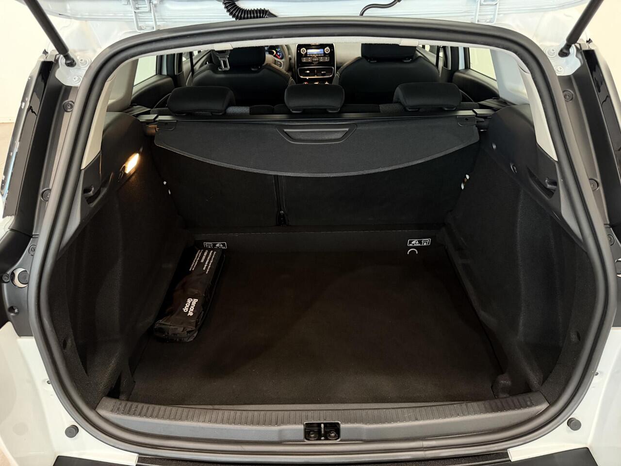 Renault CLIO Estate 0.9 TCe 90 Life | Airco | Cruise Control | DAB+ | Radio-USB | Bluetooth | NL-auto + dealer onderhouden!