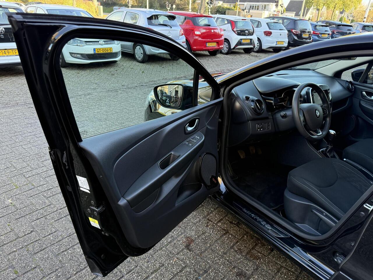 Renault CLIO 0.9 TCe Limited / Airco/ Navigatie/ Cruise/ Apple carplay/ LED/ PDC/ LMV