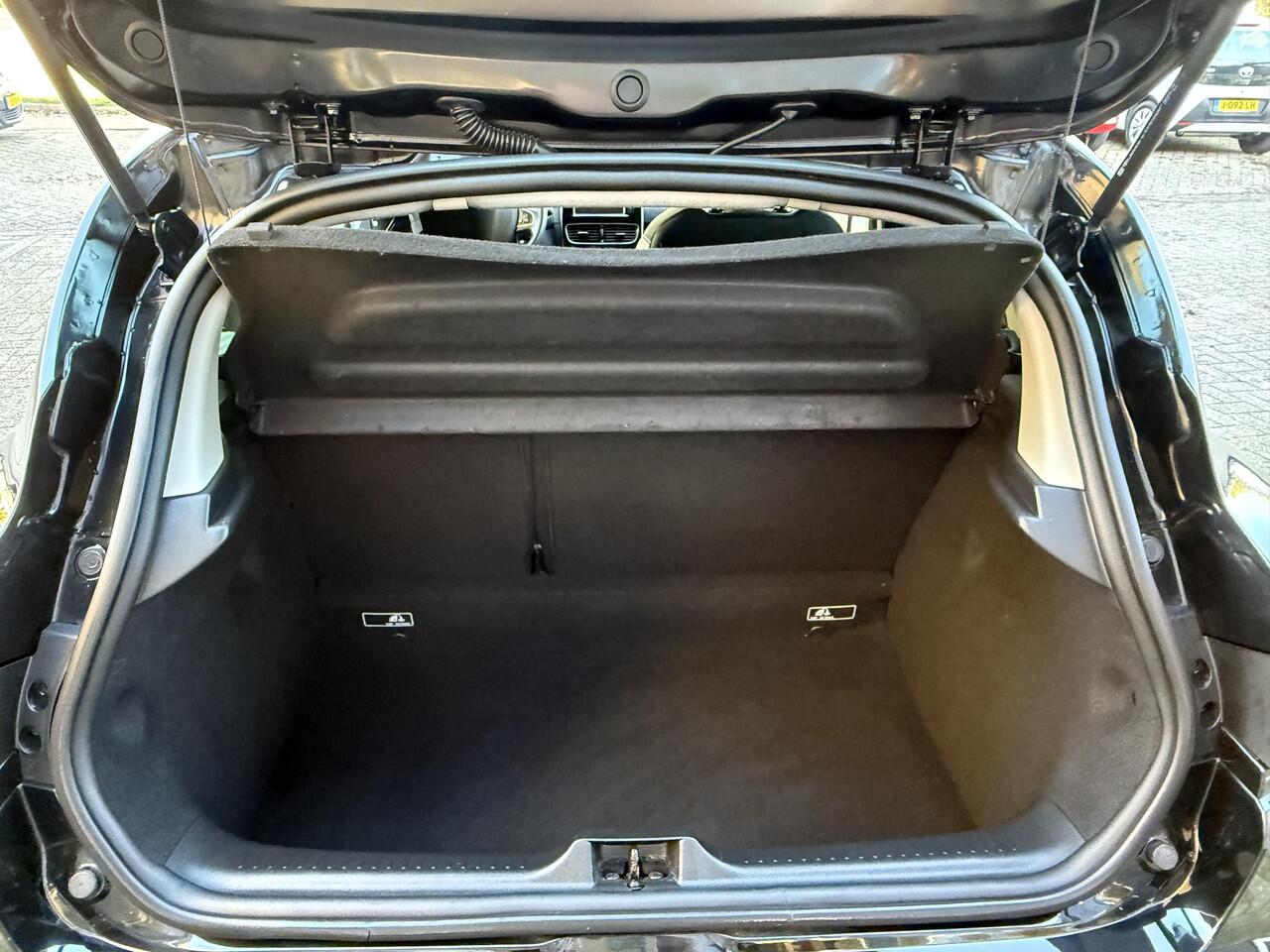 Renault CLIO 0.9 TCe Limited / Airco/ Navigatie/ Cruise/ Apple carplay/ LED/ PDC/ LMV