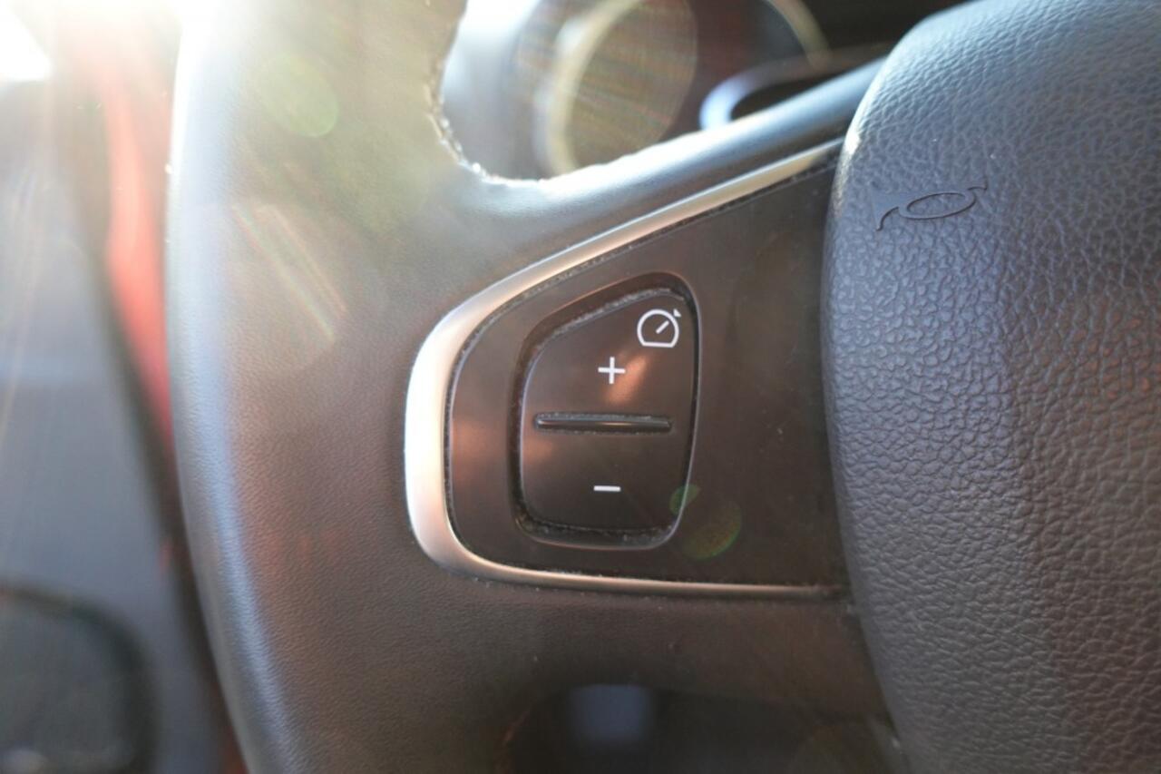 Renault CLIO 0.9 TCE LIMITED Navi Clima