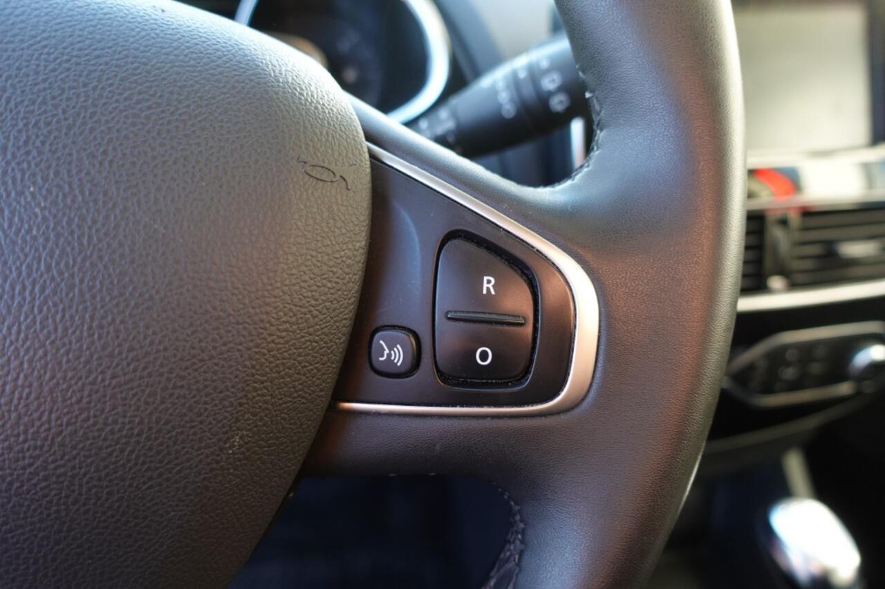 Renault CLIO 0.9 TCE LIMITED Navi Clima