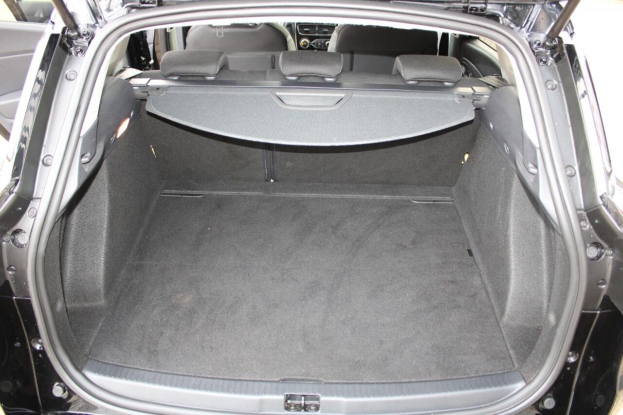 Renault CLIO 0.9 TCE BOSE Estate Navi Camera Multimedia climateenCruise LM