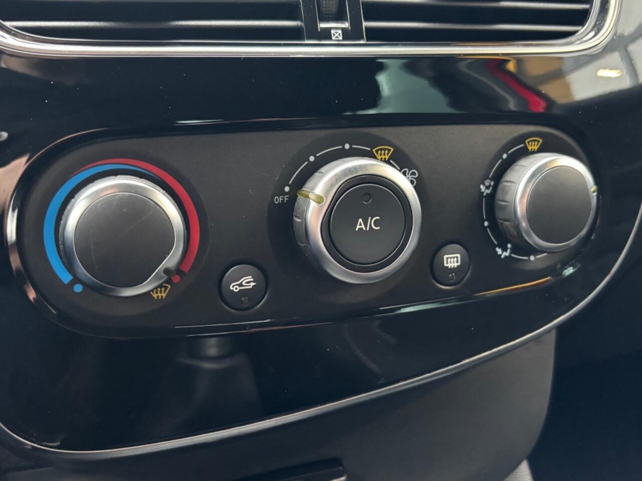 Renault CLIO TCe 90 Limited 1e eigenaar Dealer Onderhouden Zeer Mooi !