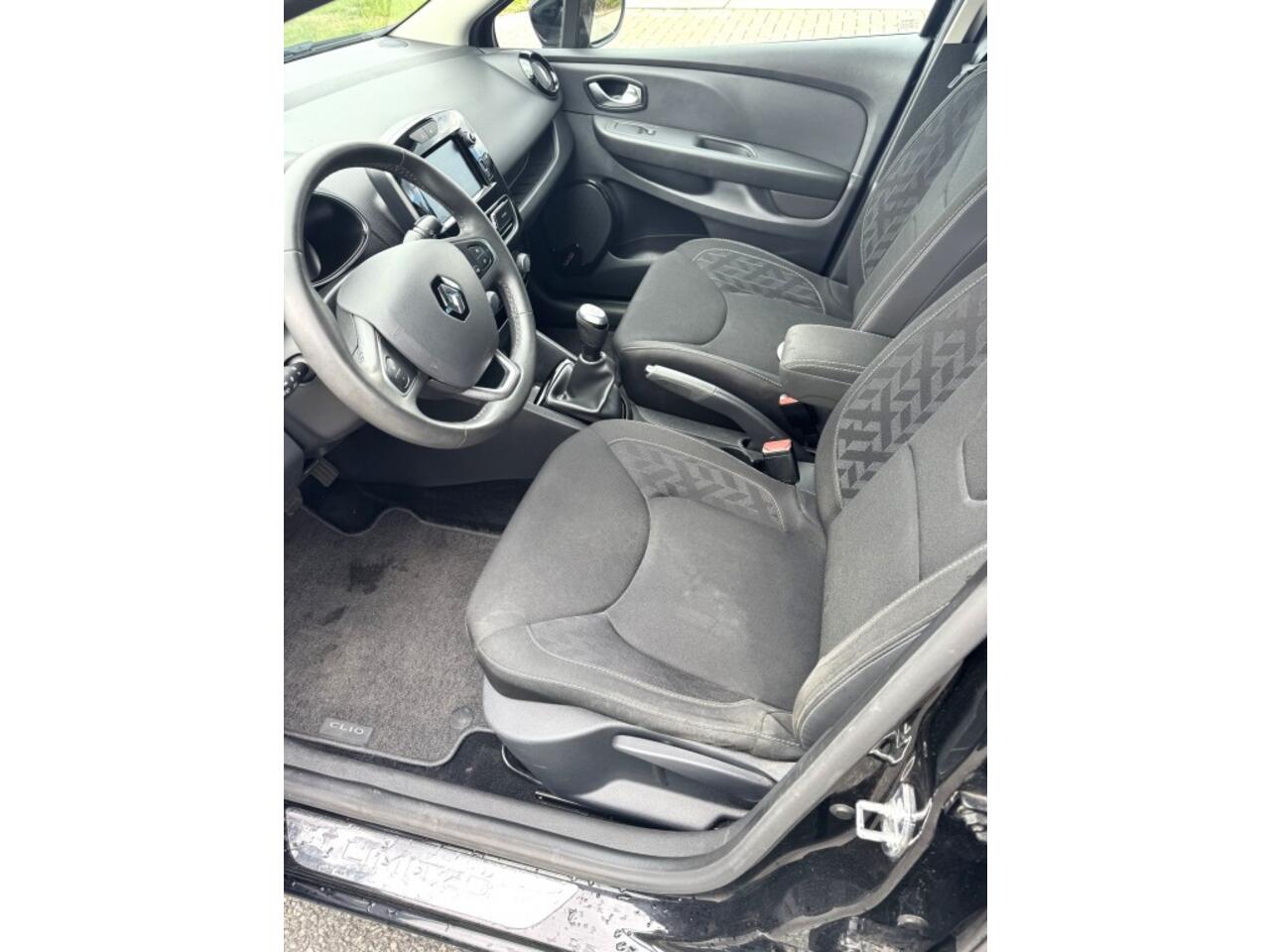Renault CLIO 0.9 TCE LIMITED / Navi / Bluetooth