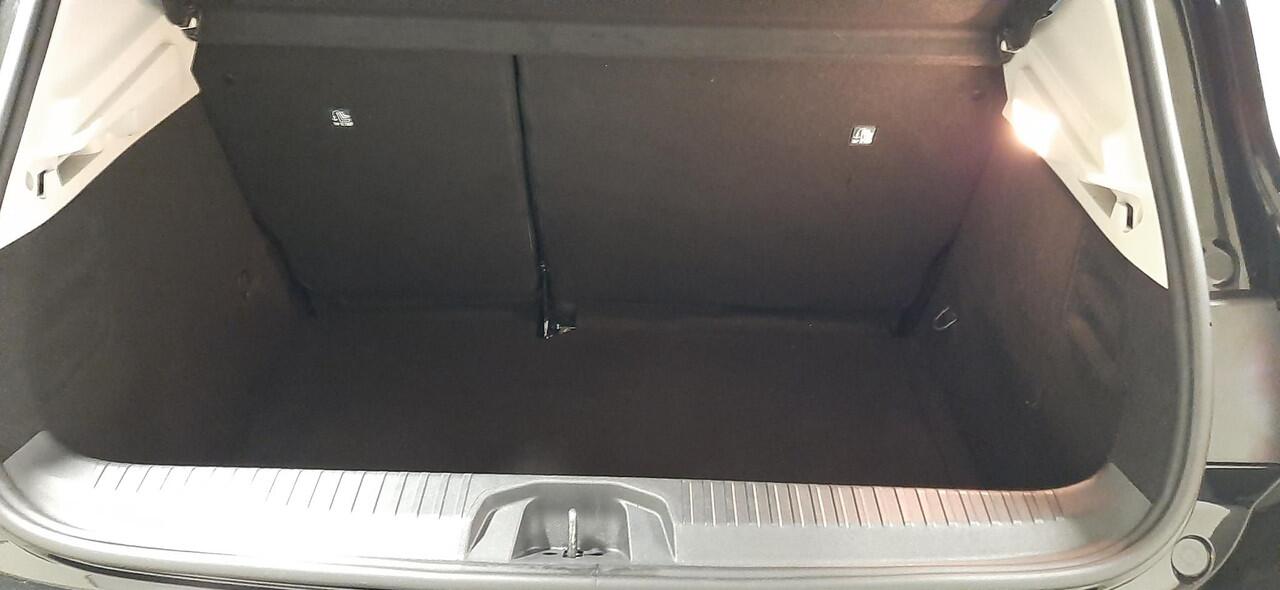 Renault CLIO 1.0 TCe Intens NAVIGATIE / CLIMATE CONTROLE / CRUISE CONTROLE / PARKEERSENSOREN.