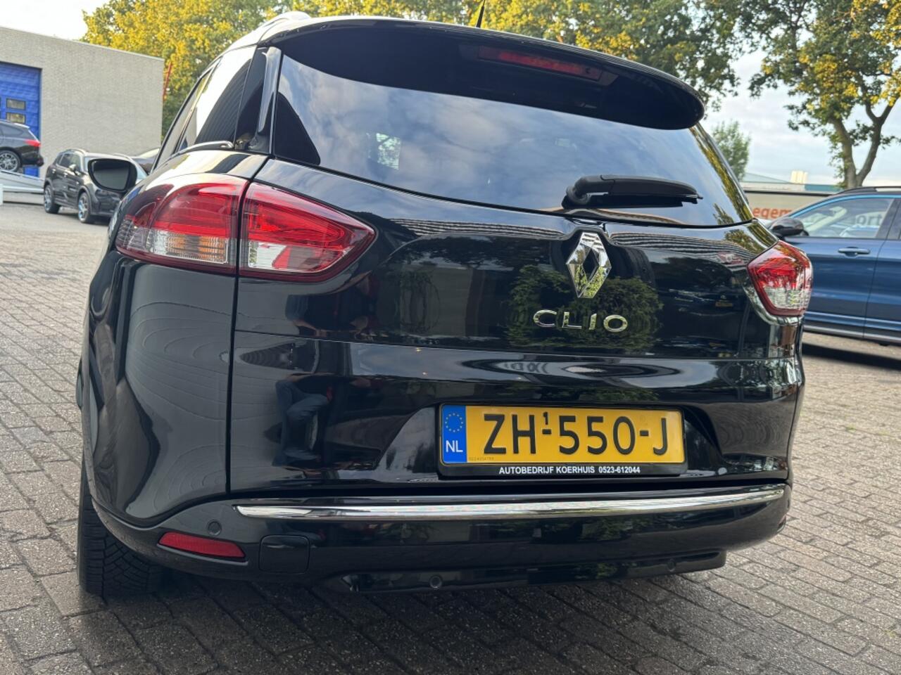 Renault CLIO Estate 0.9 TCe Limited