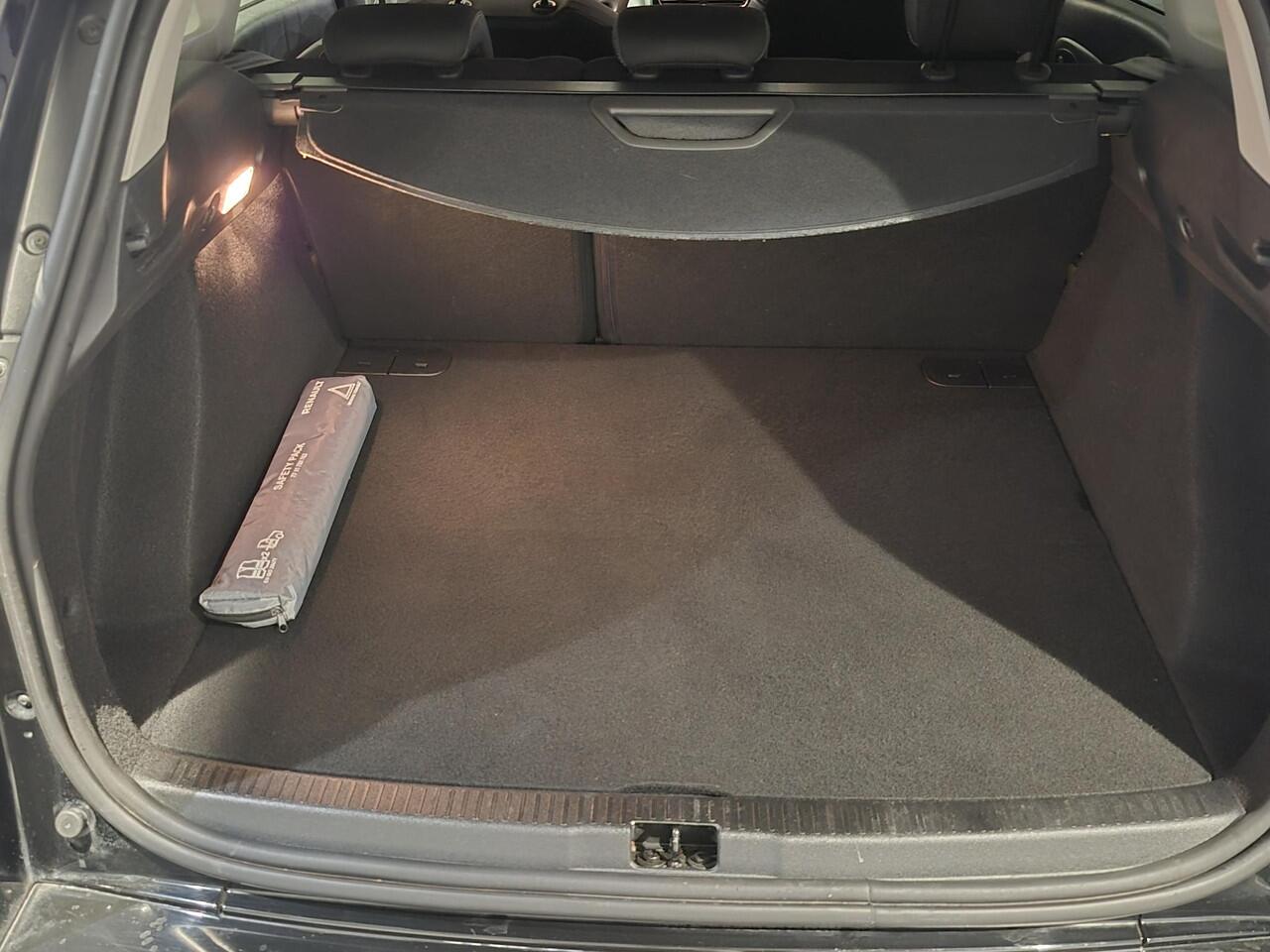 Renault CLIO Estate TCe 90PK Limited Navigatie | Airco | Parkeersensoren