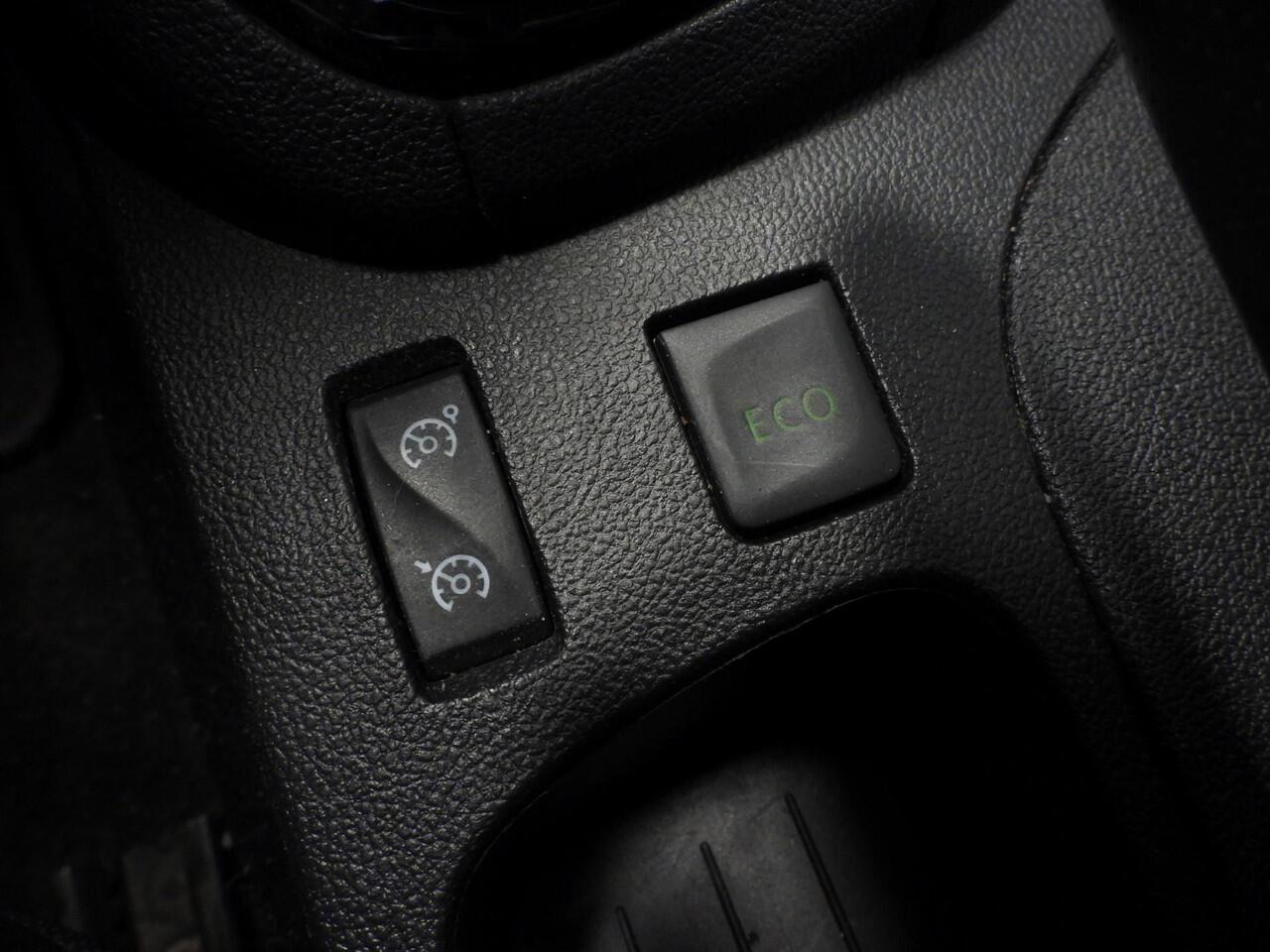 Renault CLIO Estate 0.9 TCe Zen NAVI/AIRCO/CRUISE/PDC!