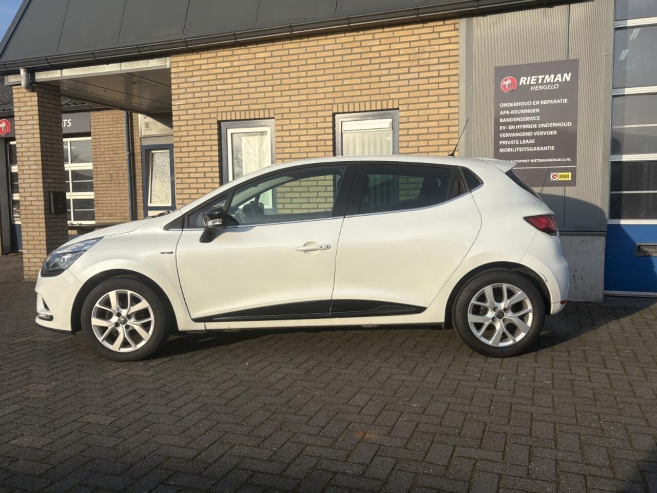 Renault CLIO 0.9 TCe Limited RIJKLAAR-NAVI-BLUETOOTH-BTW